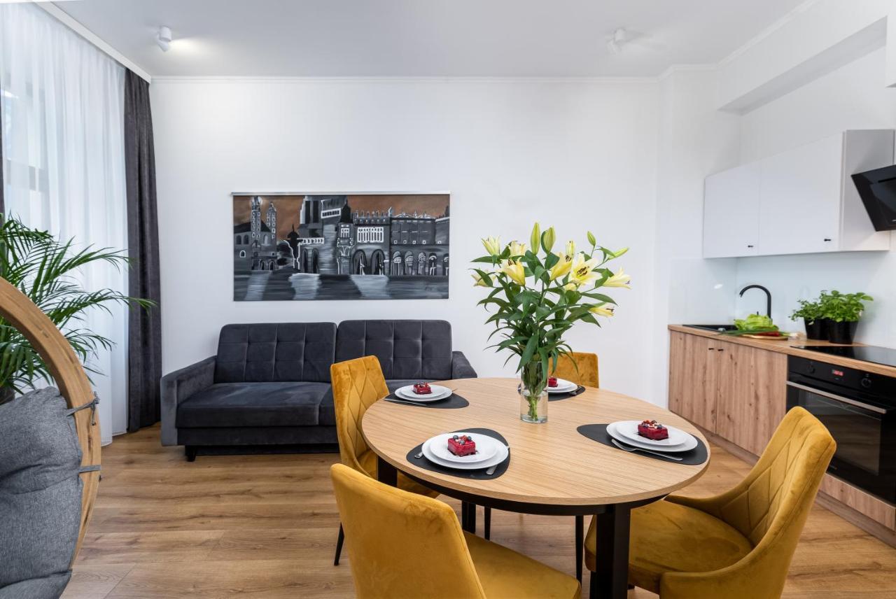 Beautiful Cracow Apartments By Cozyplace Krakow Exterior photo