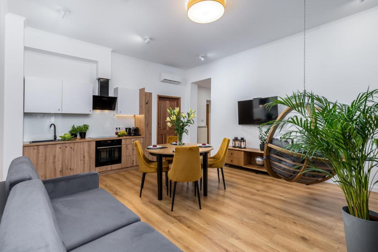 Beautiful Cracow Apartments By Cozyplace Krakow Exterior photo