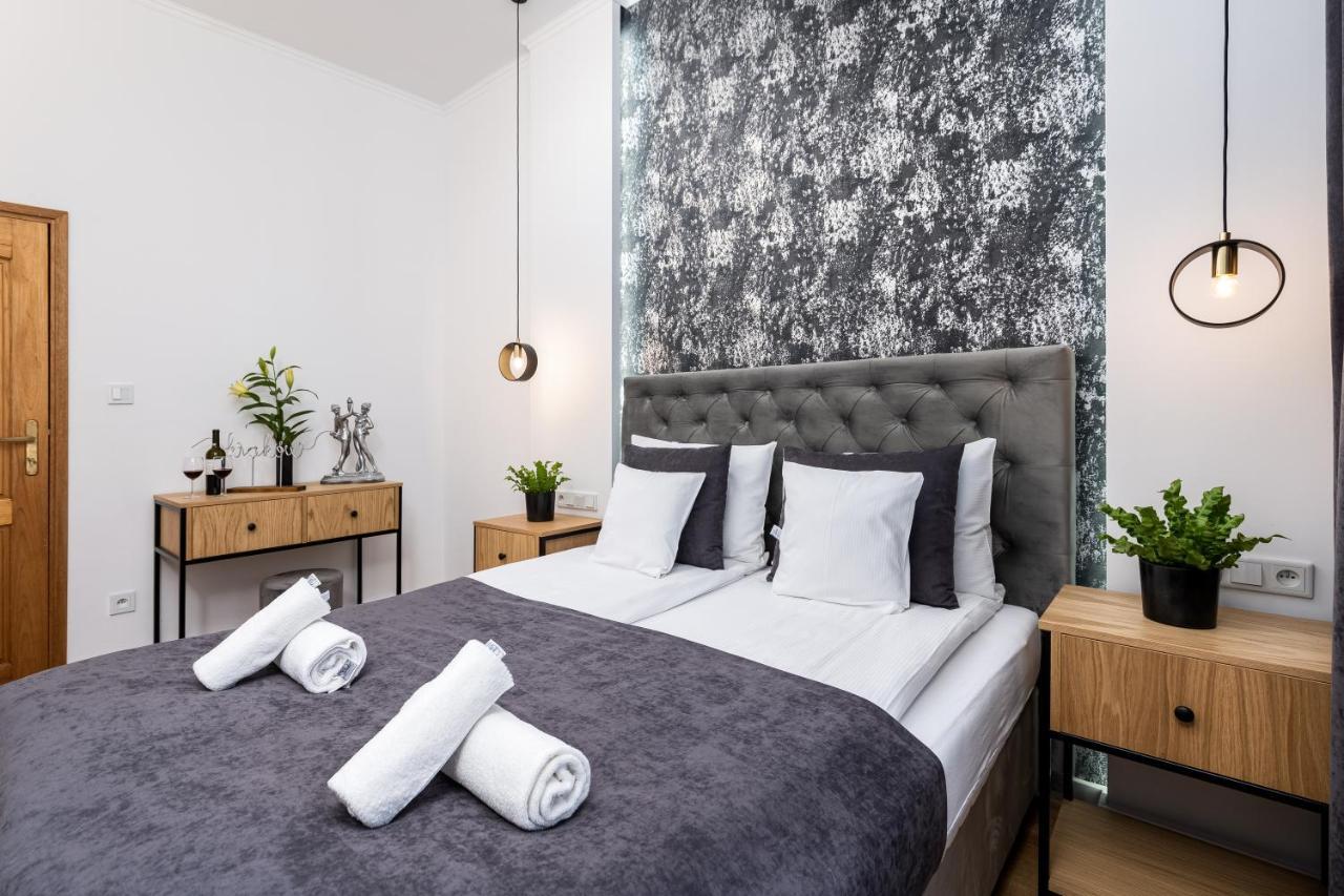 Beautiful Cracow Apartments By Cozyplace Krakow Exterior photo