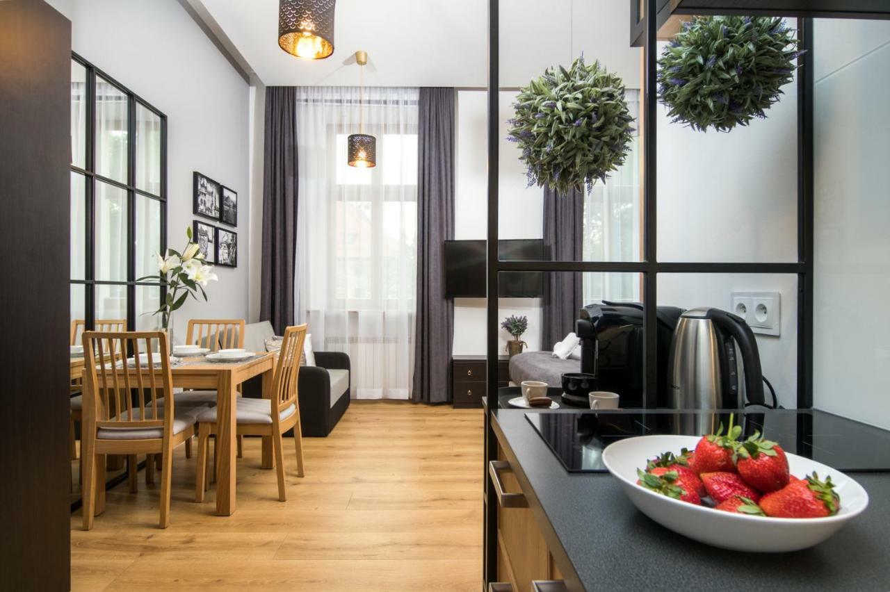 Beautiful Cracow Apartments By Cozyplace Krakow Exterior photo